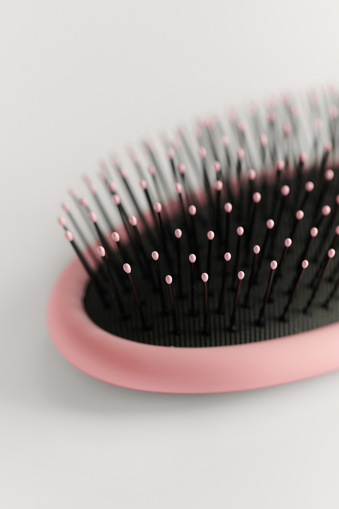 Dusty Pink Wet Hair Brush