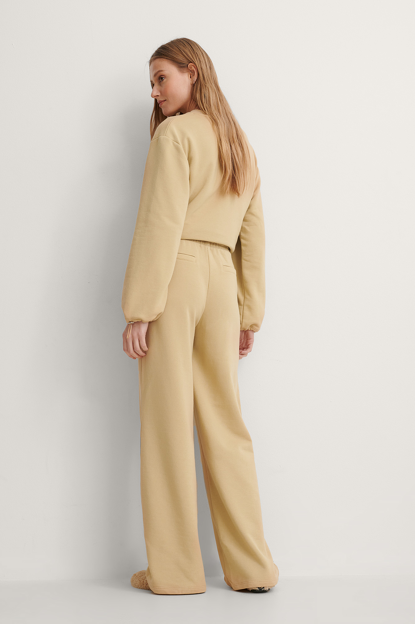beige sweatpants h&m