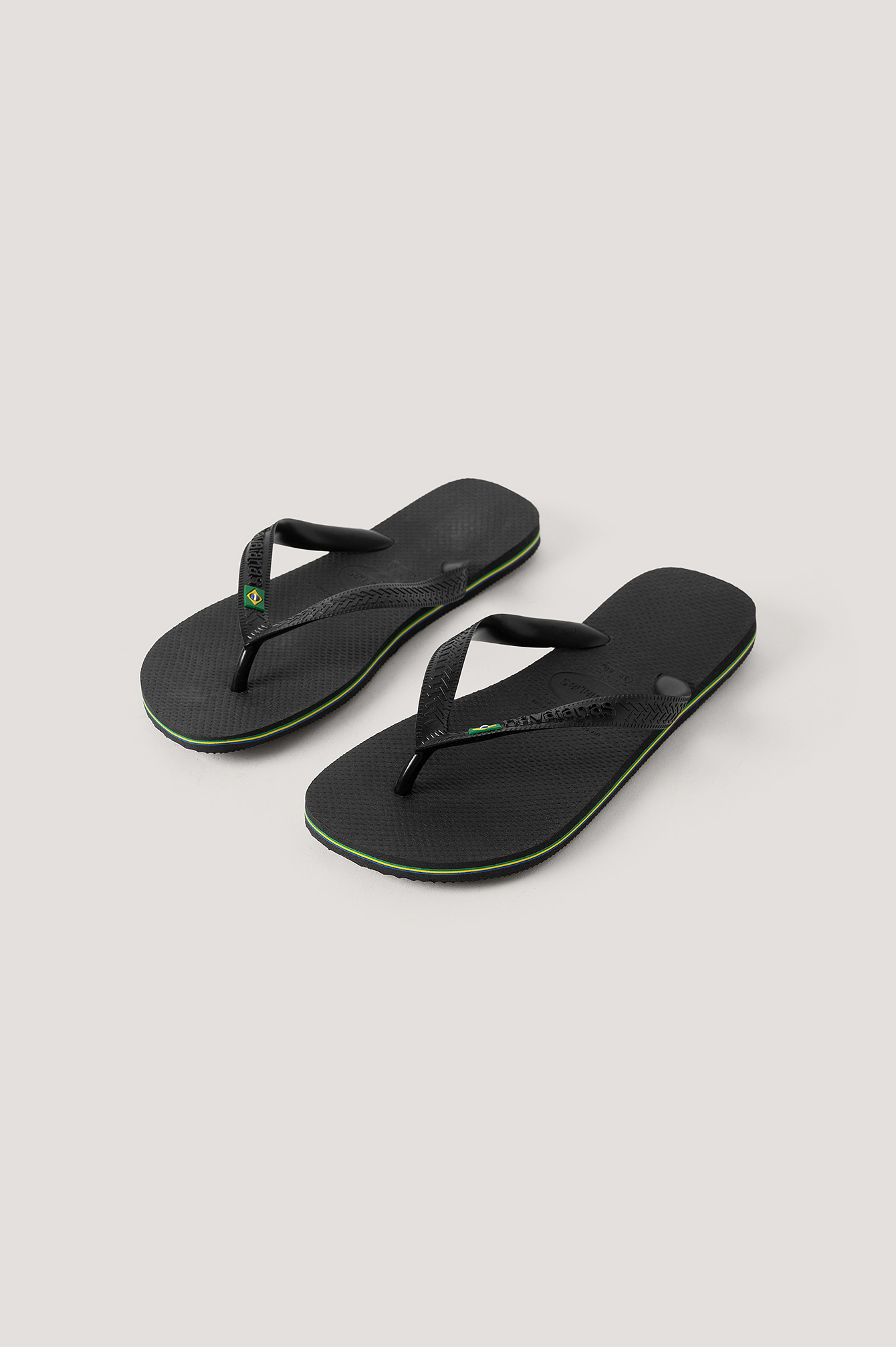 havaianas dark green