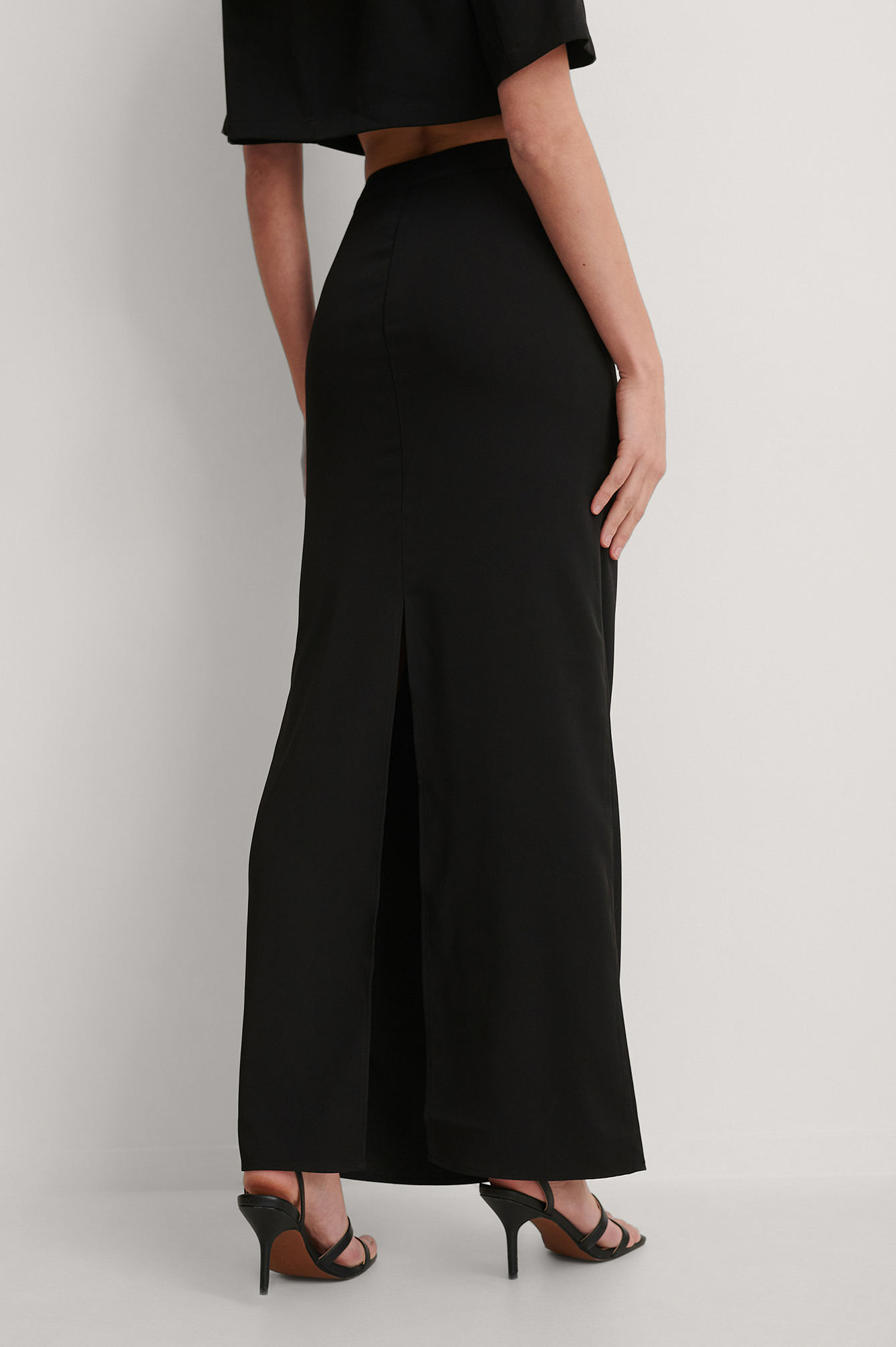 high waisted black skirt long