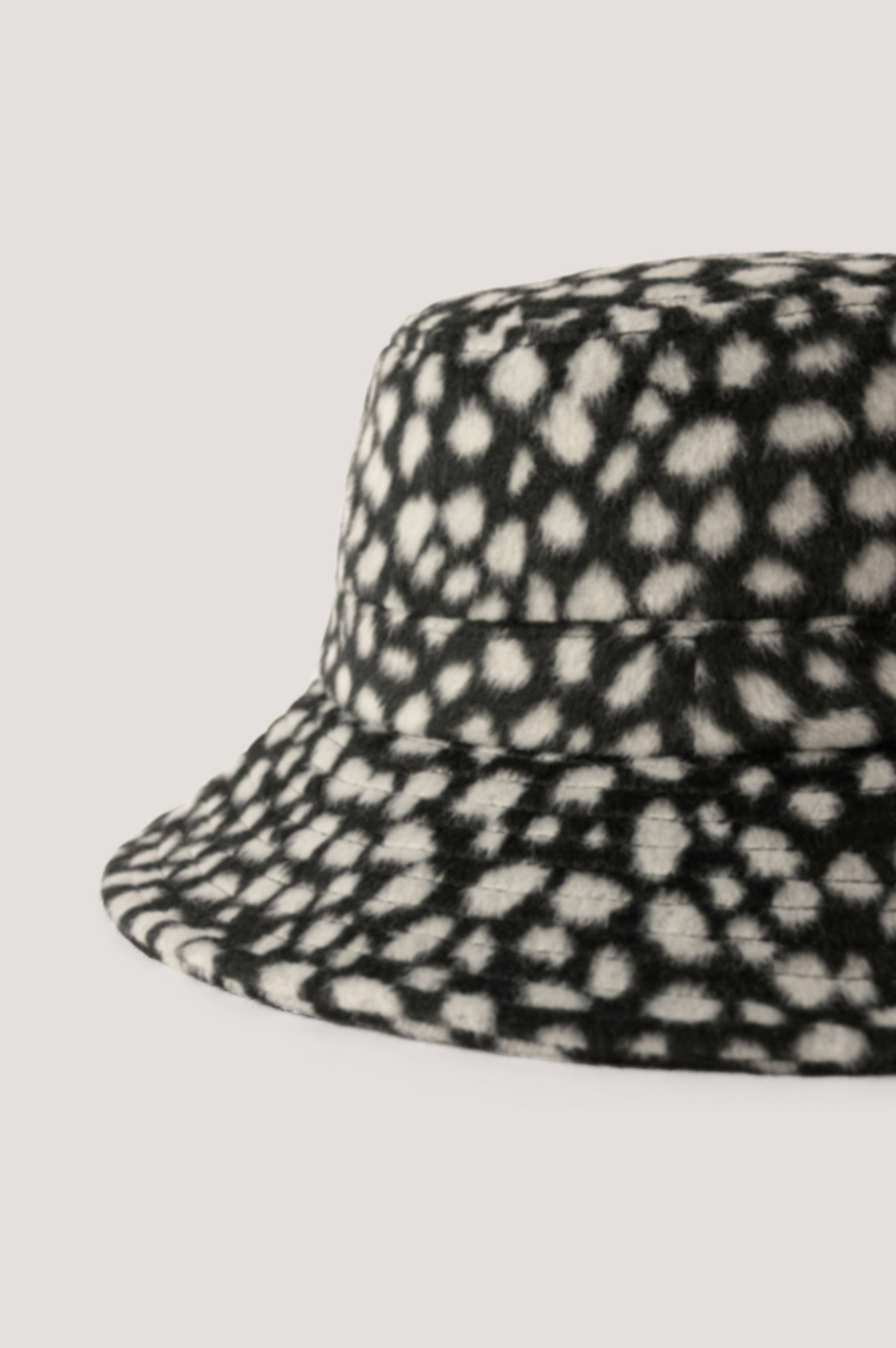 Black/White Animal Print Bucket Hat