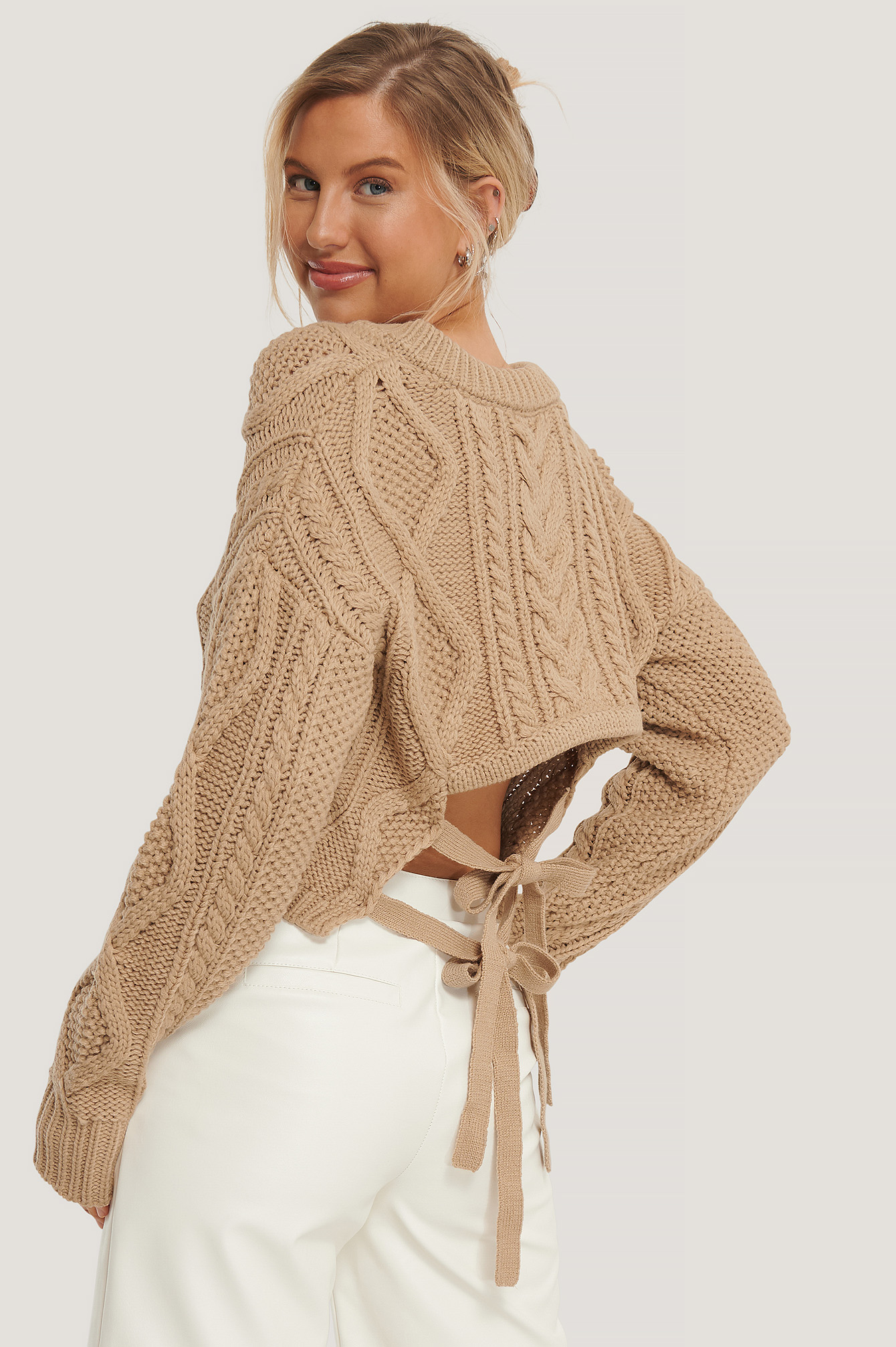 knit sweater beige