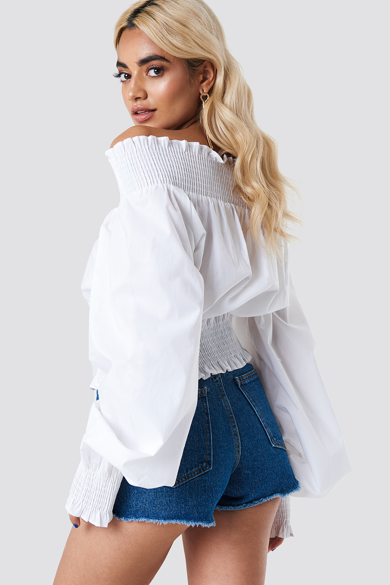 balloon sleeves white top