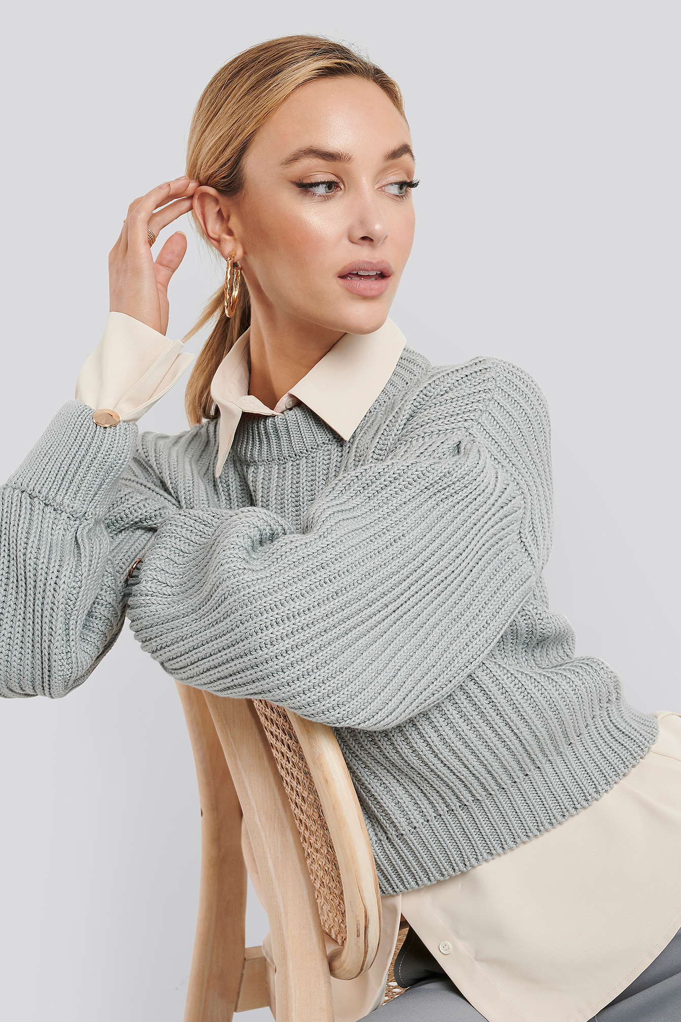 balloon sleeve round neck sweater