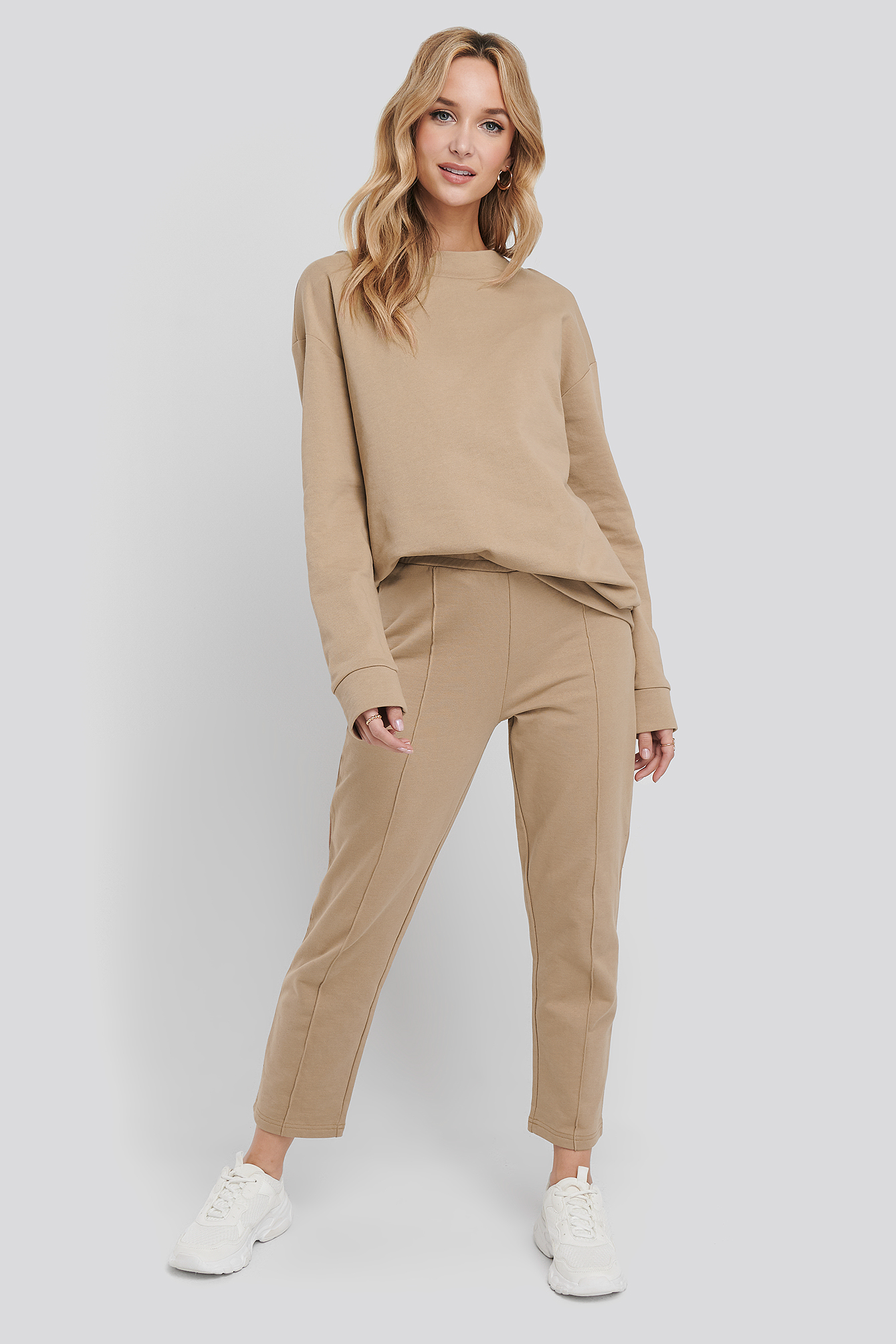 smart cropped joggers