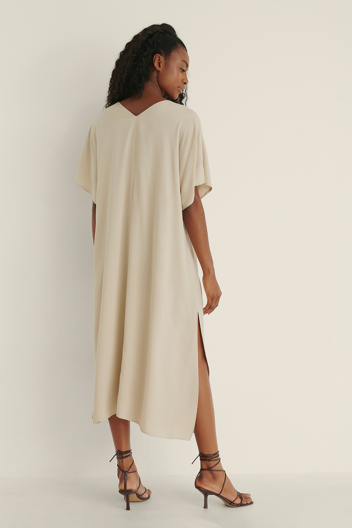 midi caftan