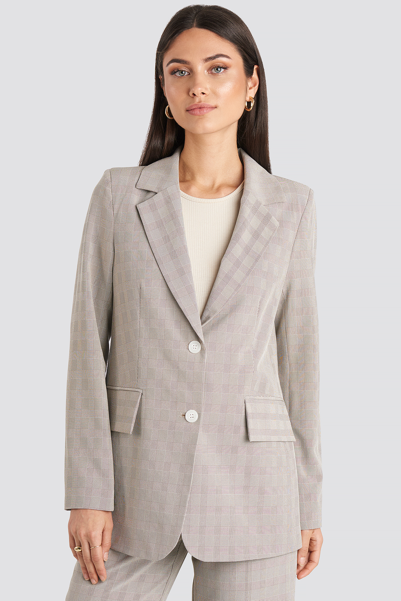 beige fitted blazer