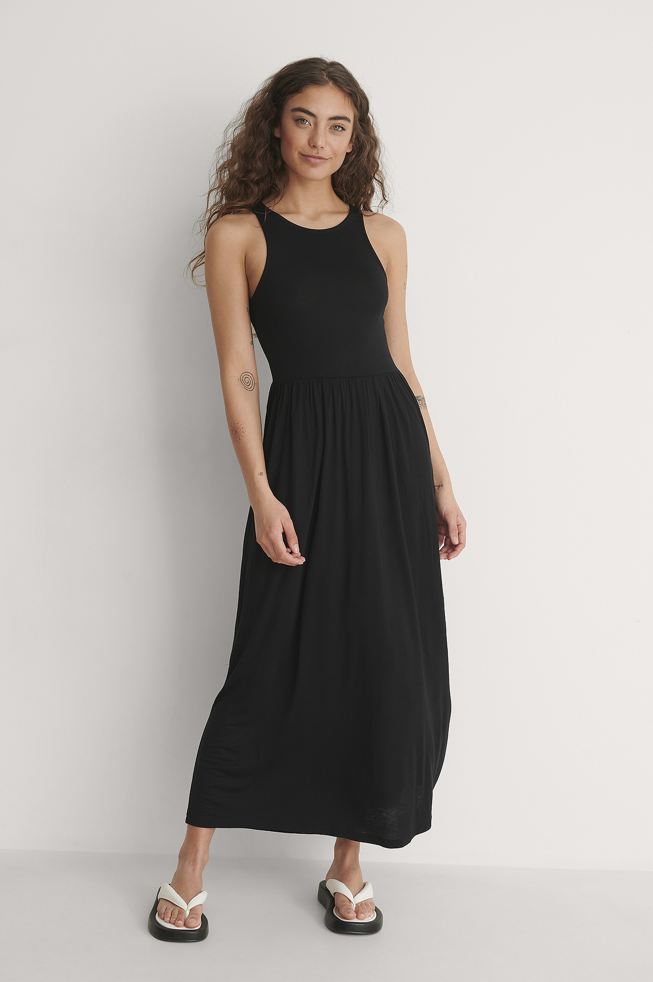 black flowy cocktail dress