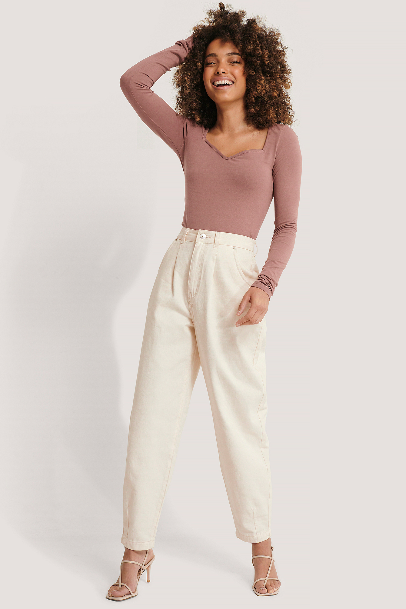 heart neckline