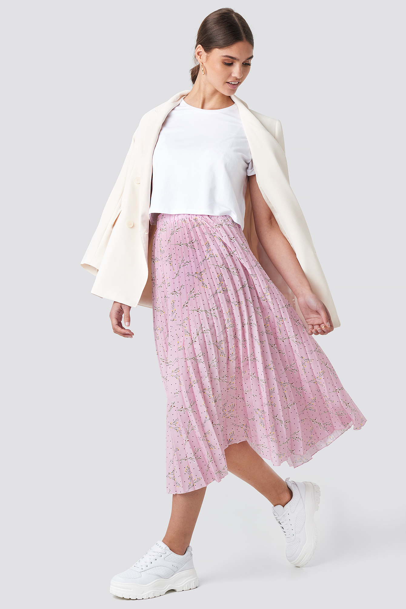 long black skirt summer outfit