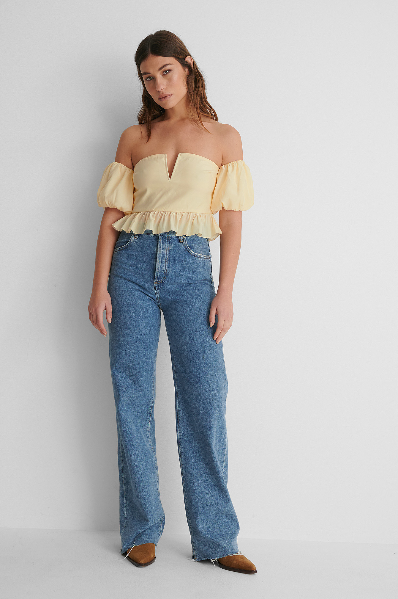 off shoulder top beige