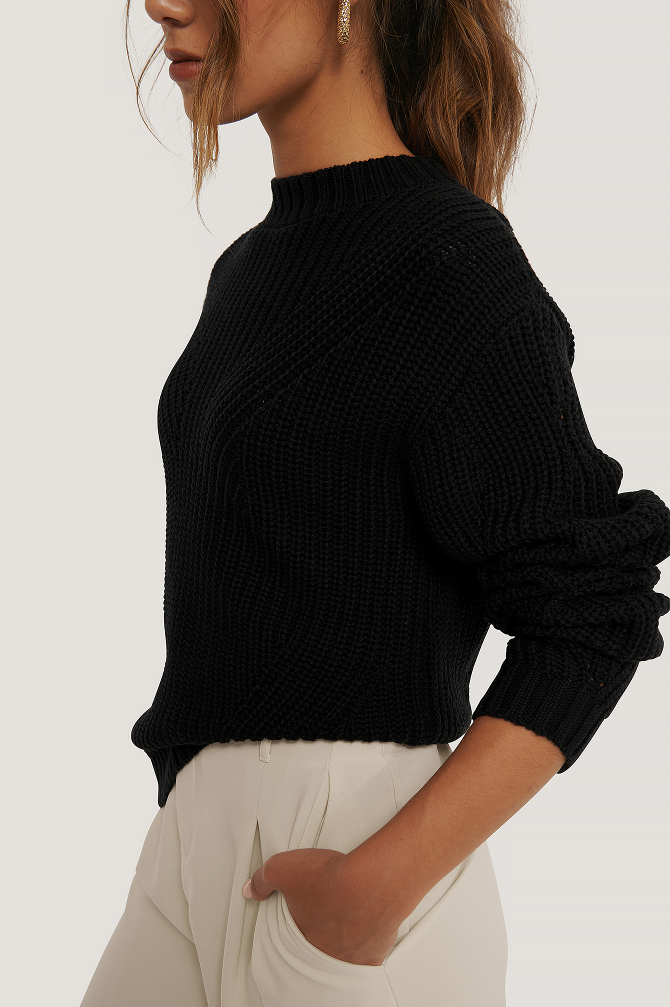 Black Pattern Detail Knitted Sweater