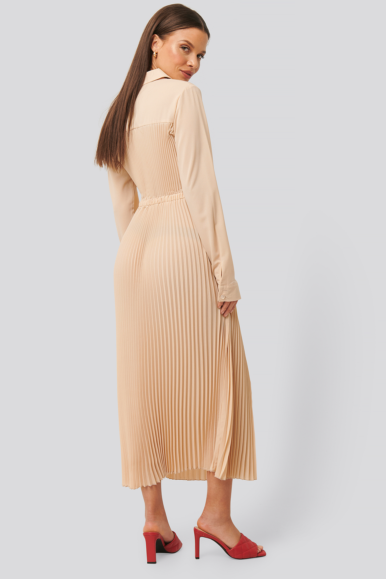 Pleated Maxi Dress Beige Na Kdlounge Com Pleated Maxi Dress Beige Na Kdlounge Com