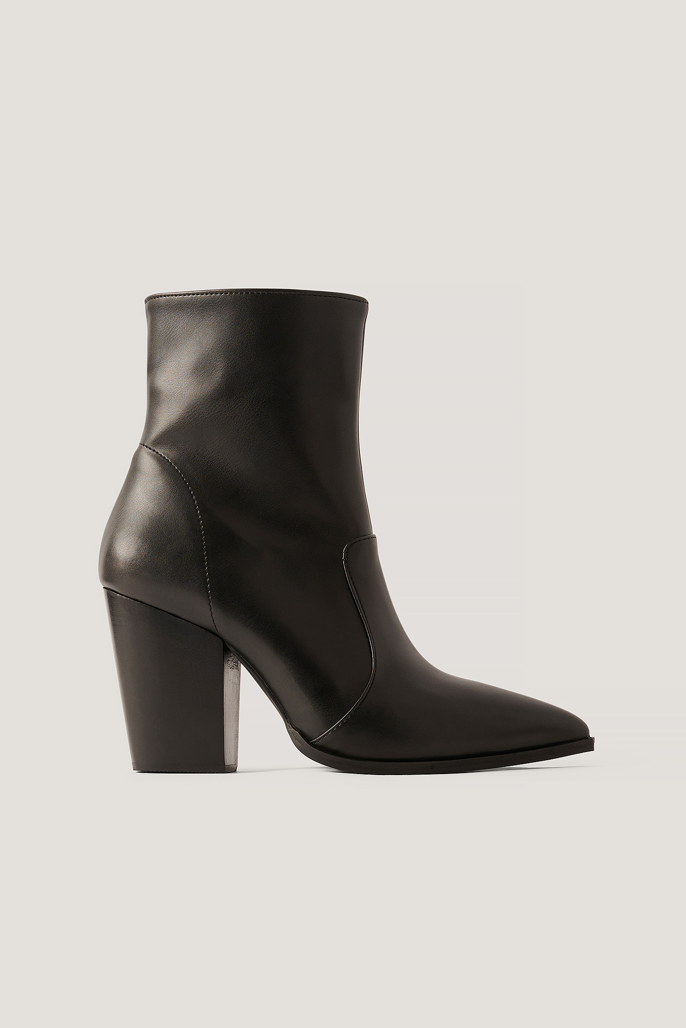 western pointed boots