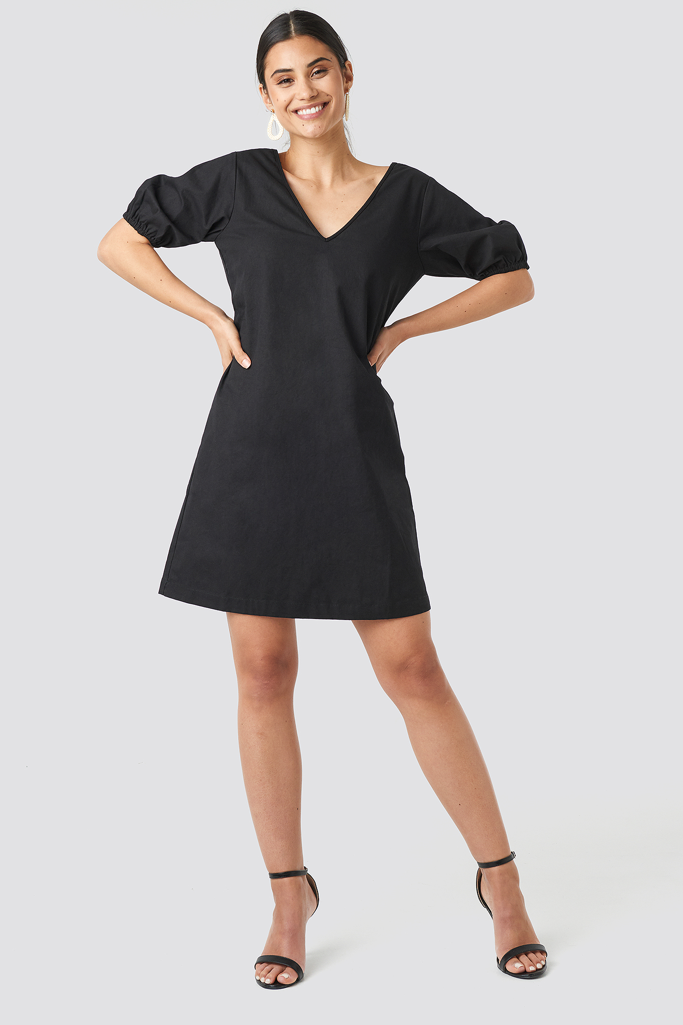 black puff sleeve mini dress