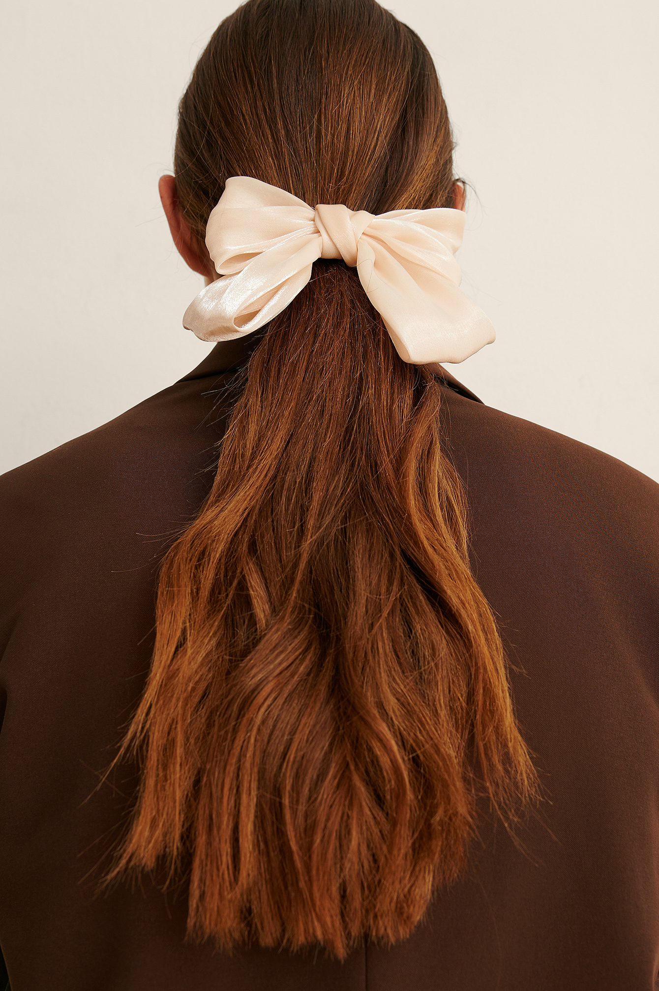 Offwhite Shimmery Hair Bow