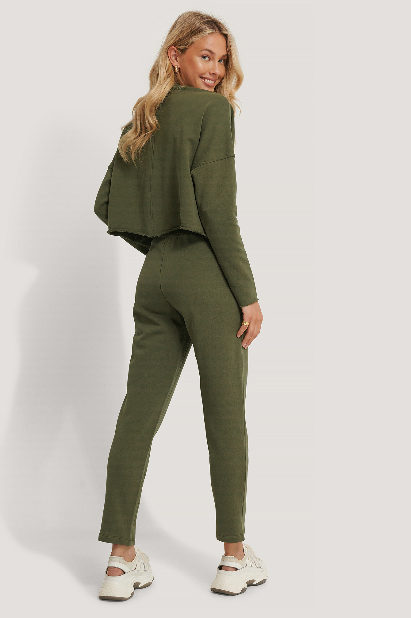 Straight Basic Sweatpants Green | na-kdlounge.com