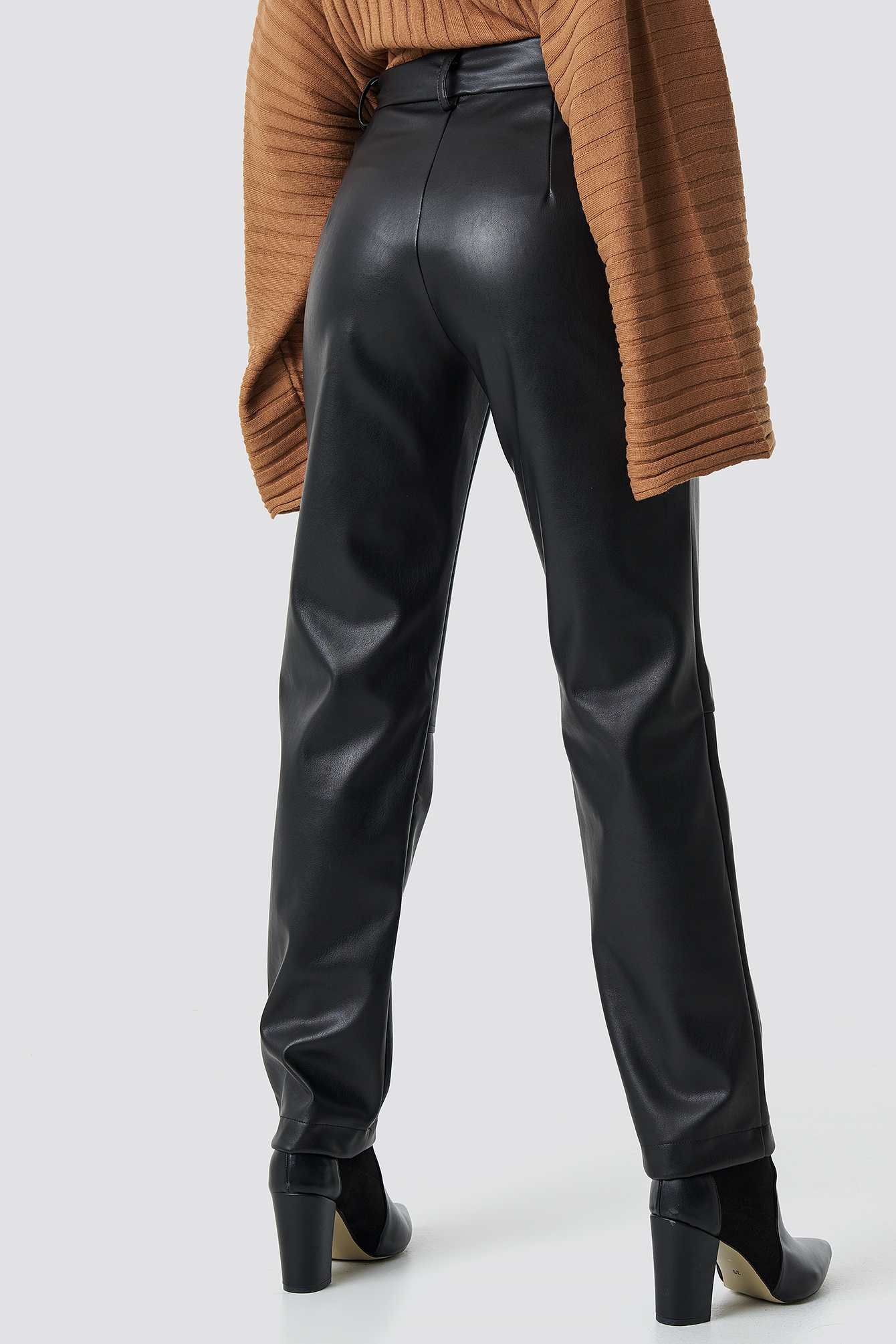 black straight pants