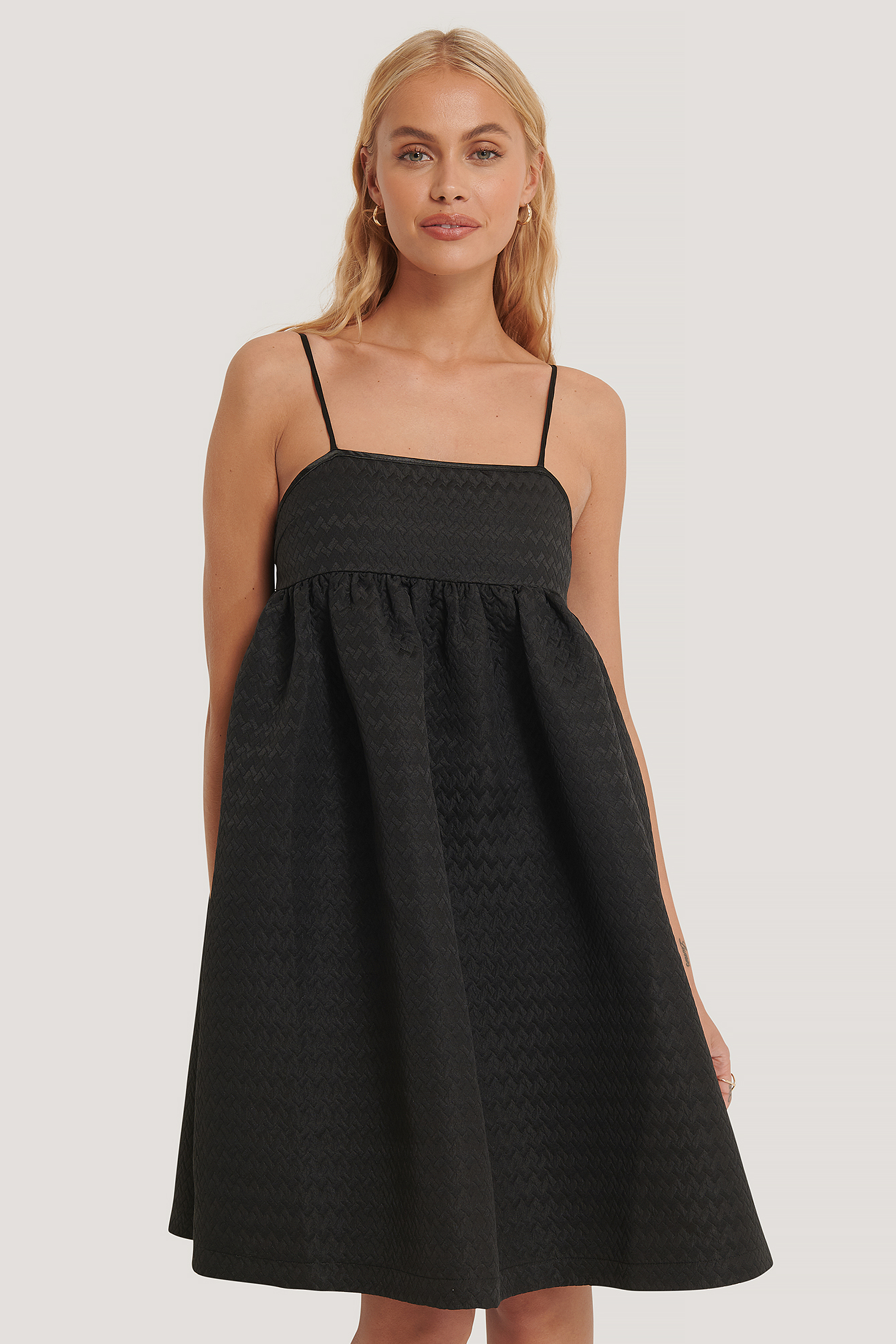Structured Strap Dress Black | na-kdlounge.com