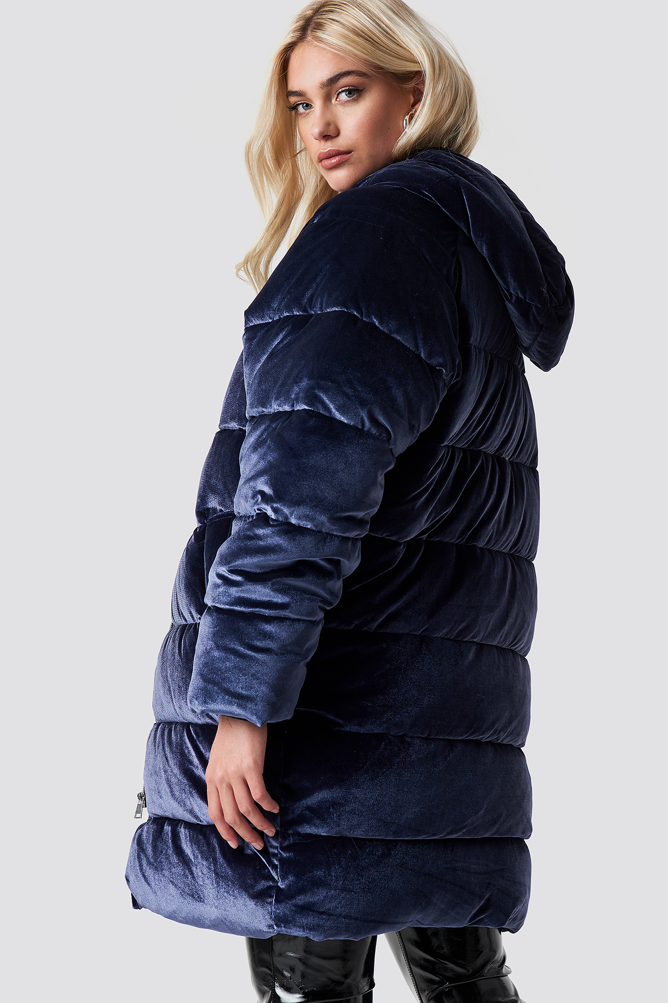 navy velvet puffer