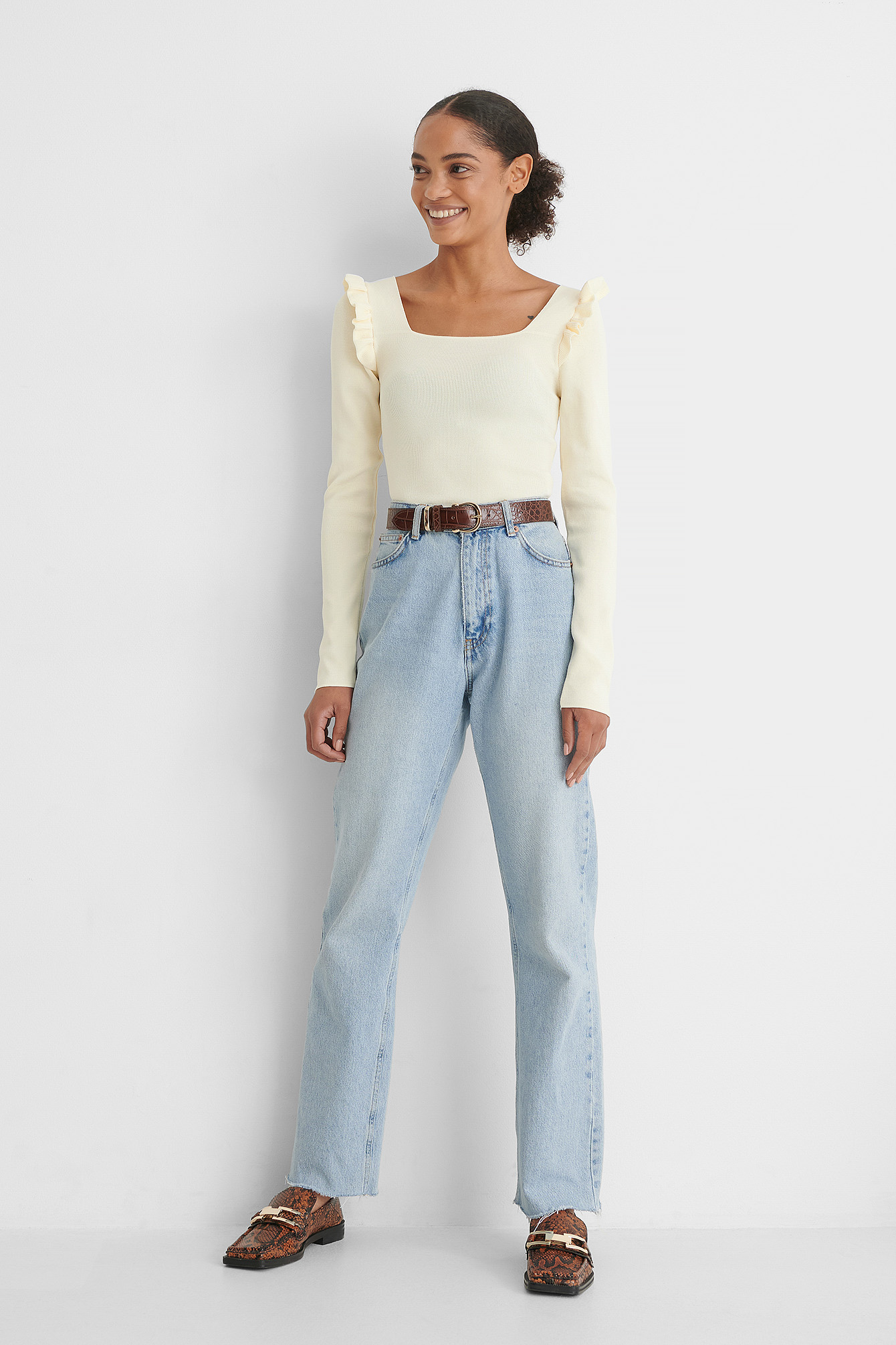 frill shoulder top