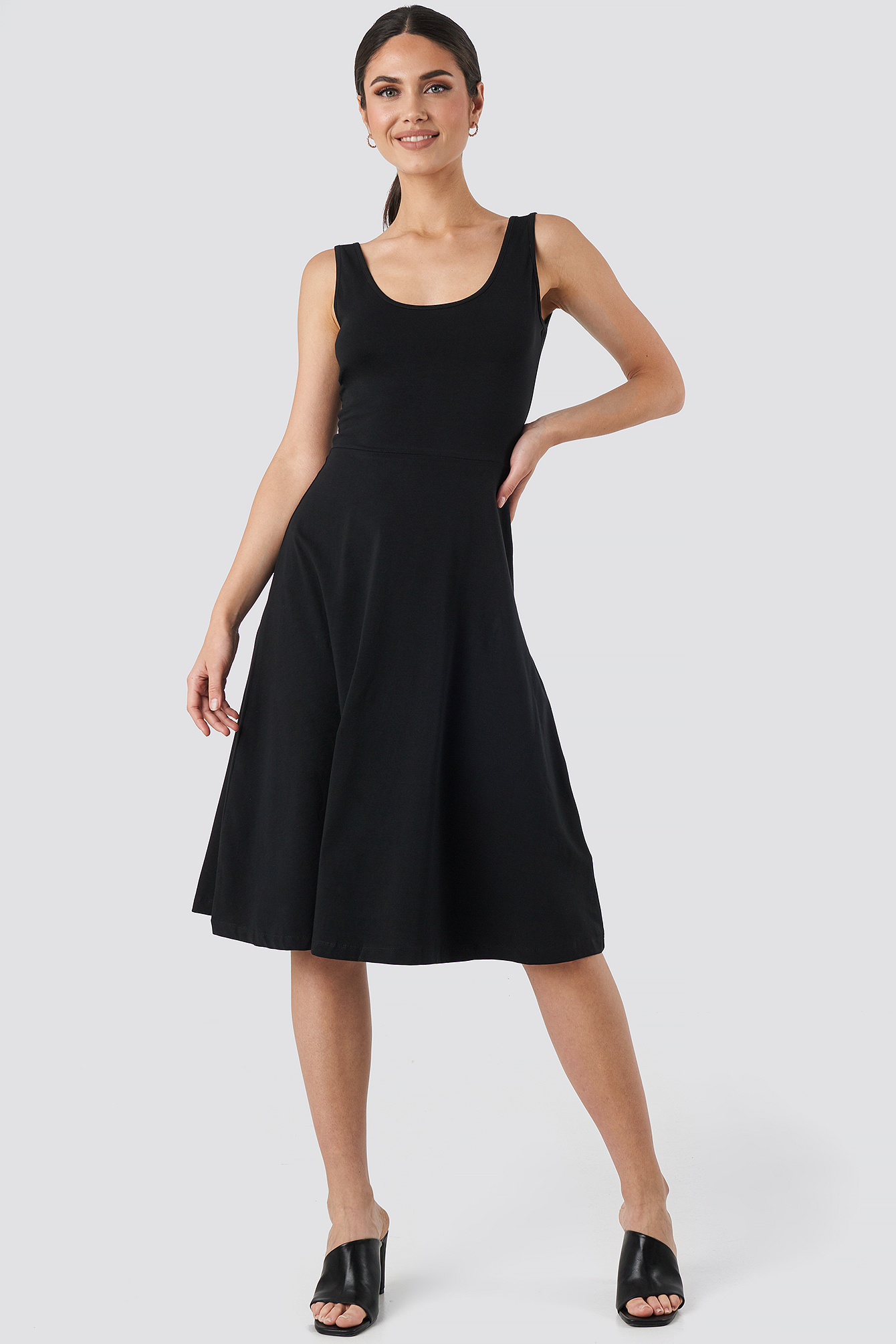 Black sleeveless dress midi Clearance