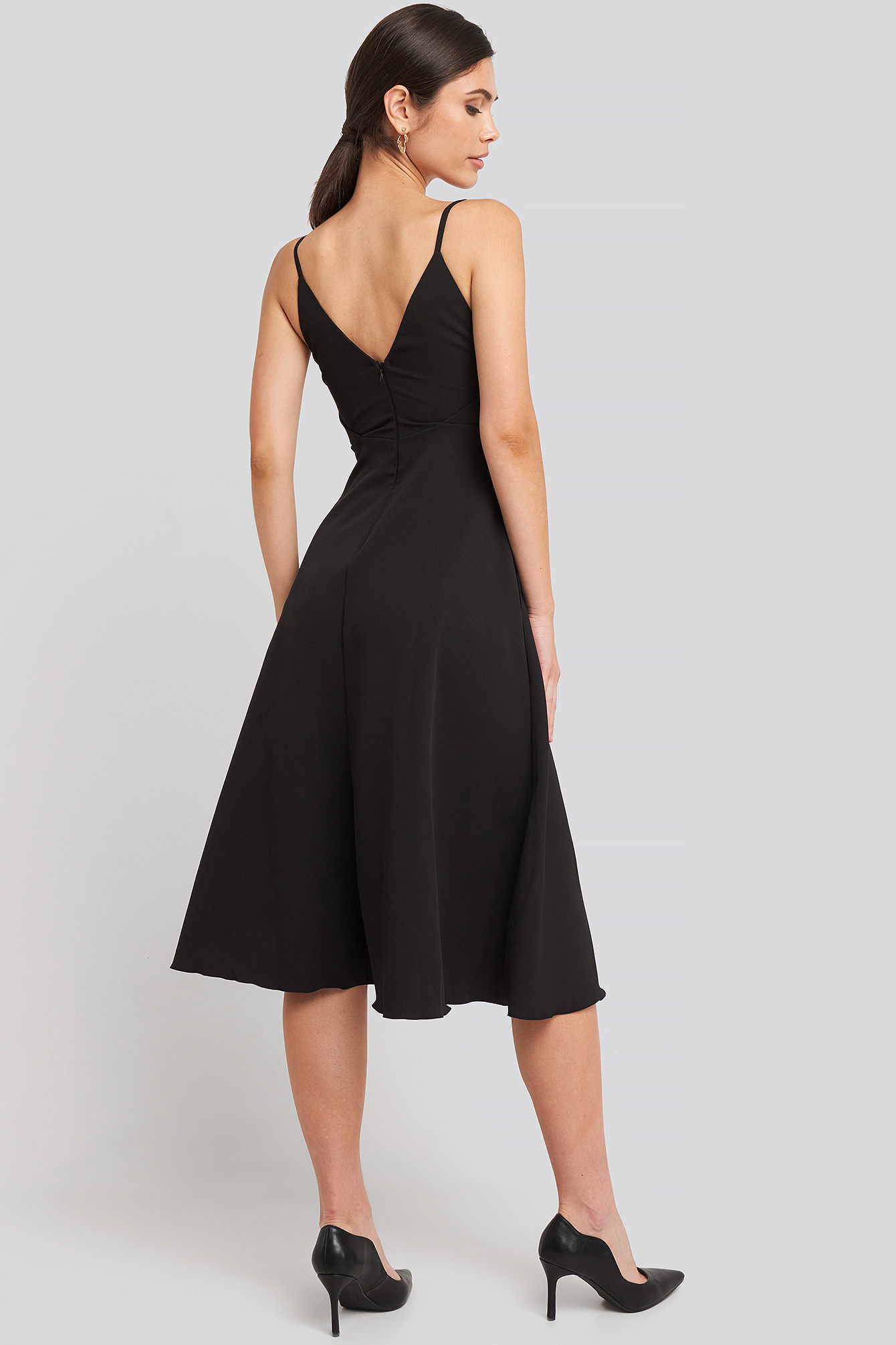 Thin Strap Satin Detailed Midi Dress Black