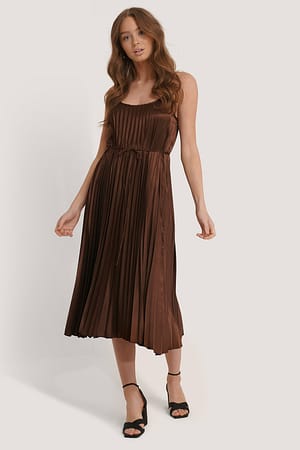 Brown Plisado6 Dress